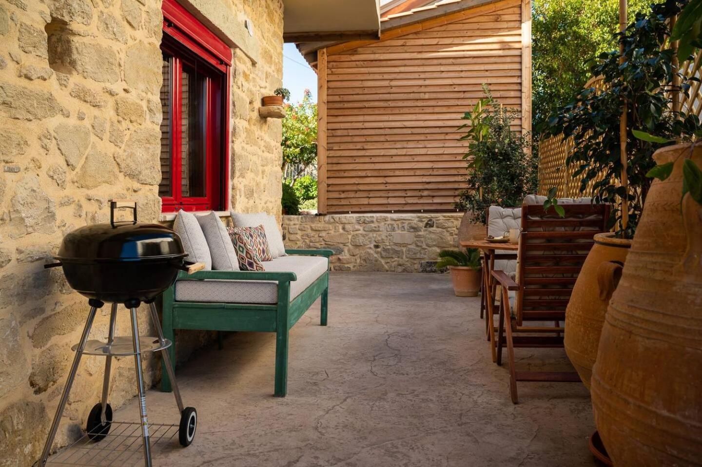 Physis Country House 2 Near Matala Beach & Faistos Kouses Buitenkant foto