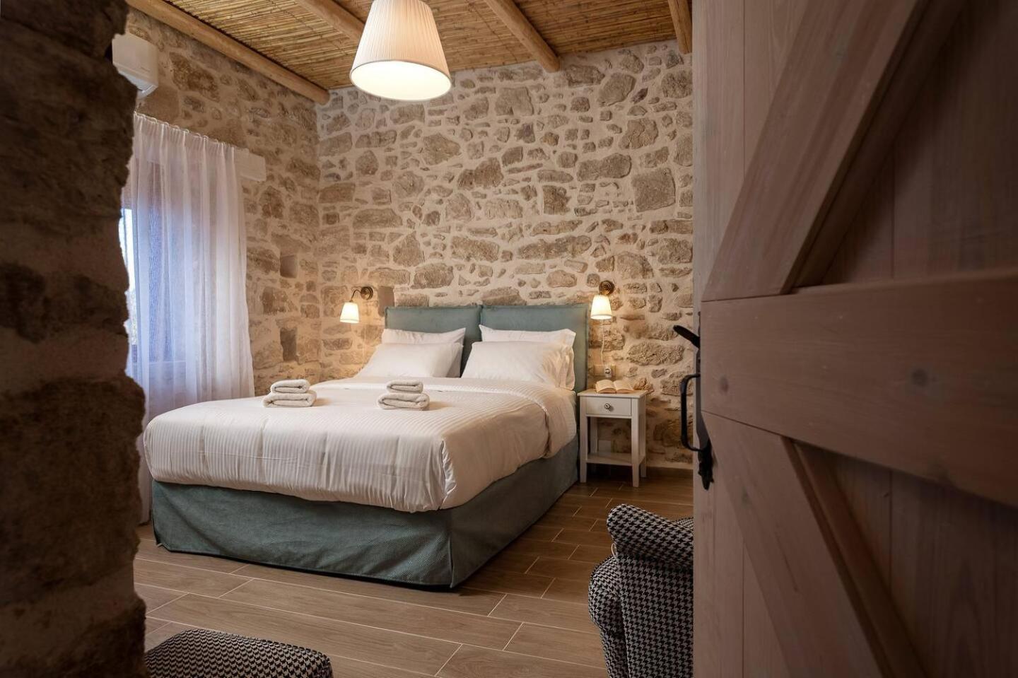 Physis Country House 2 Near Matala Beach & Faistos Kouses Buitenkant foto